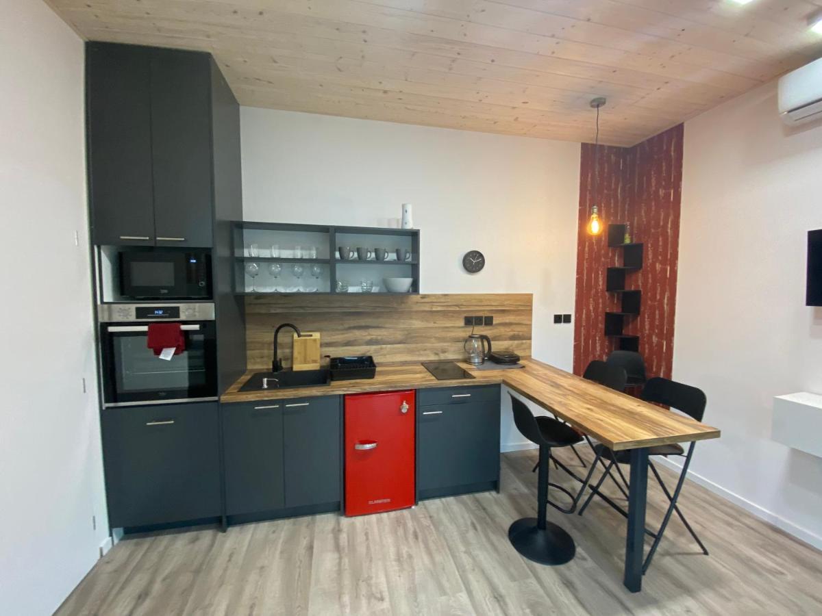 Apartament Tiny House Pardubice Zewnętrze zdjęcie